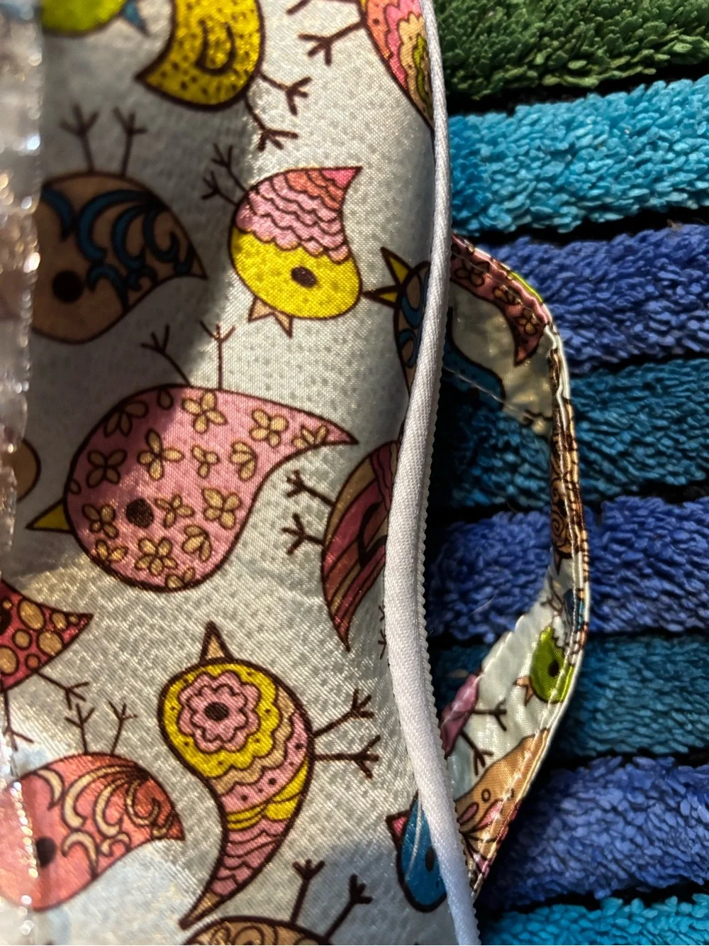 Bird-Print Bra Travel Case - Pink, Blue, Green, Yellow